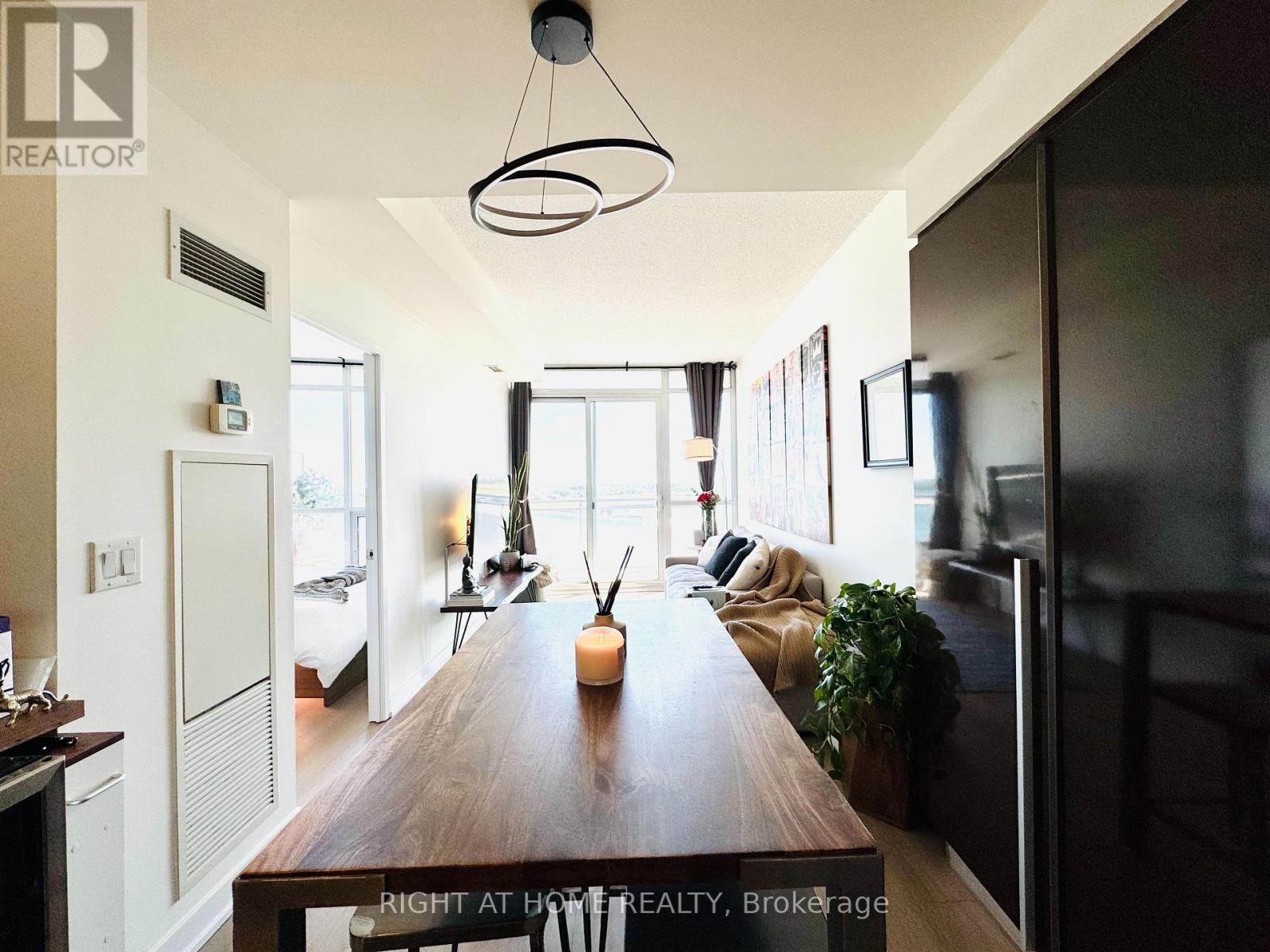 1815 - 38 Dan Leckie Way, Toronto, Ontario  M5V 2V6 - Photo 8 - C13823640