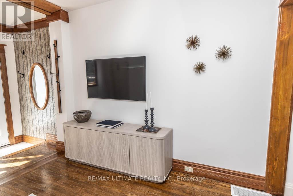 525 Craven Road, Toronto (Greenwood-Coxwell), Ontario  M4L 2Z6 - Photo 13 - E13823566