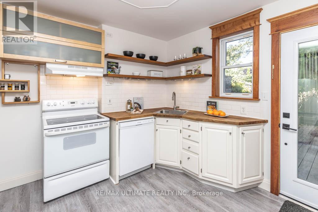 525 Craven Road, Toronto (Greenwood-Coxwell), Ontario  M4L 2Z6 - Photo 14 - E13823566