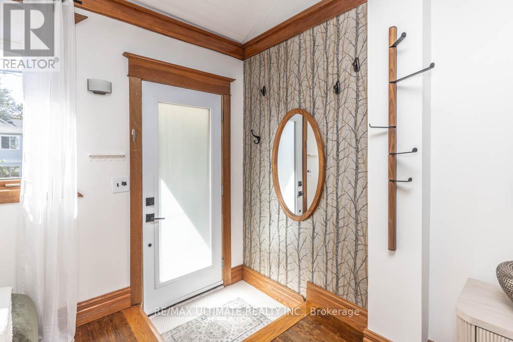 525 Craven Road, Toronto (Greenwood-Coxwell), Ontario  M4L 2Z6 - Photo 5 - E13823566