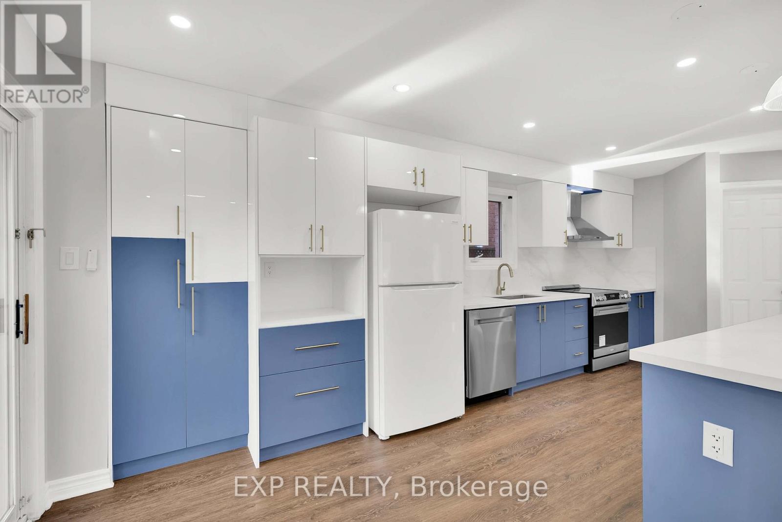6 Purdy Crescent W, Toronto (Humberlea-Pelmo Park), Ontario  M9N 3X8 - Photo 12 - W13822152