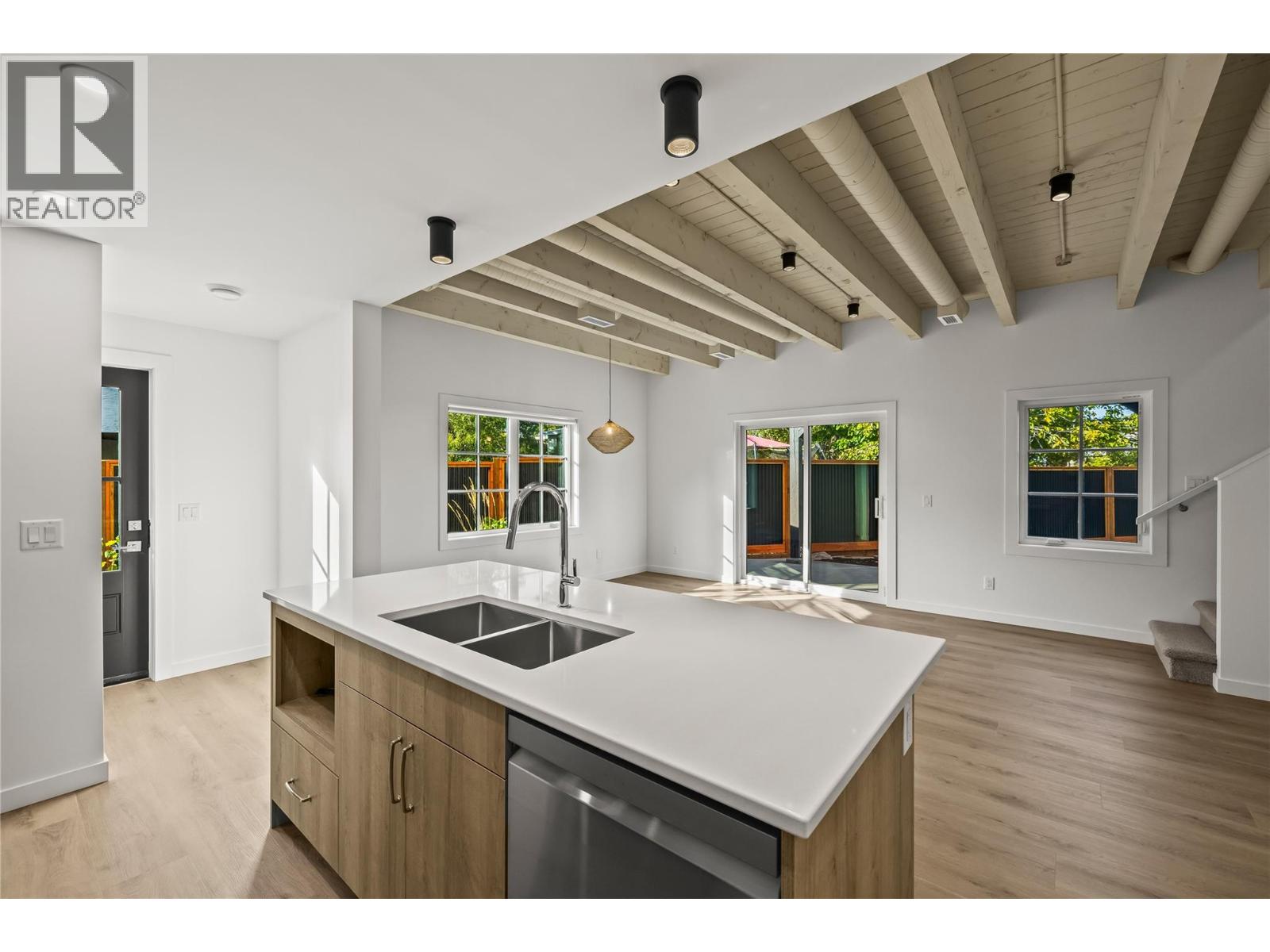 2957 Conlin Court Unit# 1, Kelowna, British Columbia