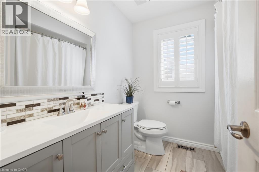 4518 Garden Gate Terrace, Beamsville, Ontario  L0R 1B9 - Photo 15 - 40865919