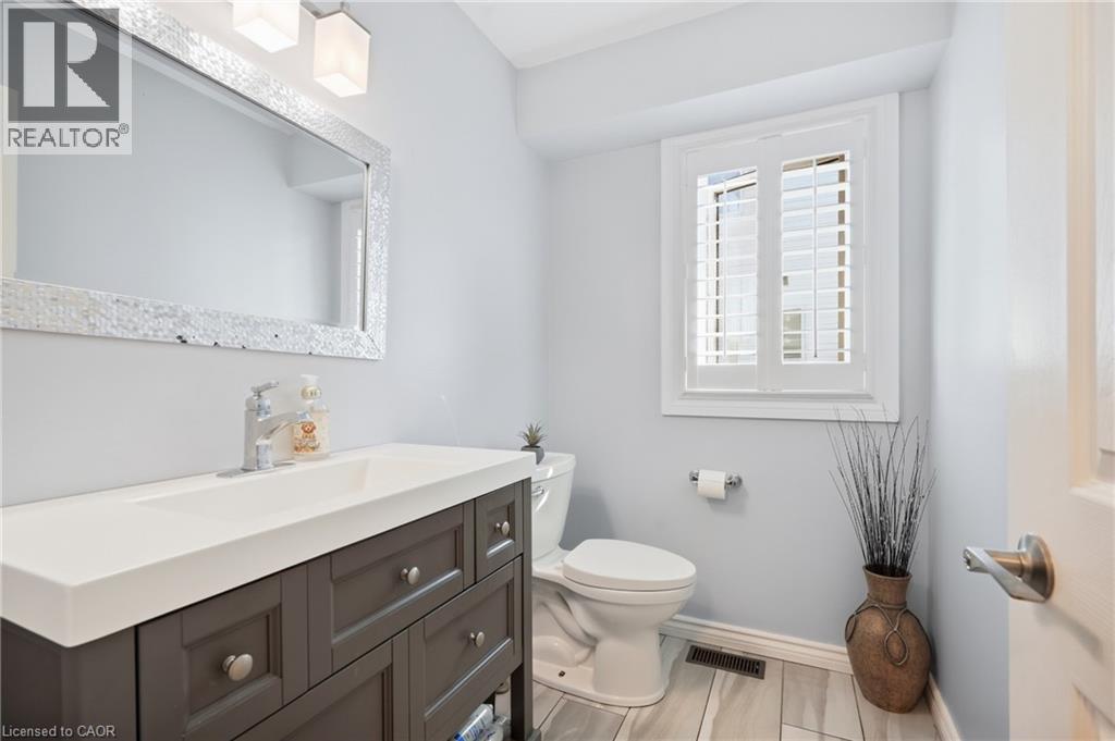 4518 Garden Gate Terrace, Beamsville, Ontario  L0R 1B9 - Photo 17 - 40865919