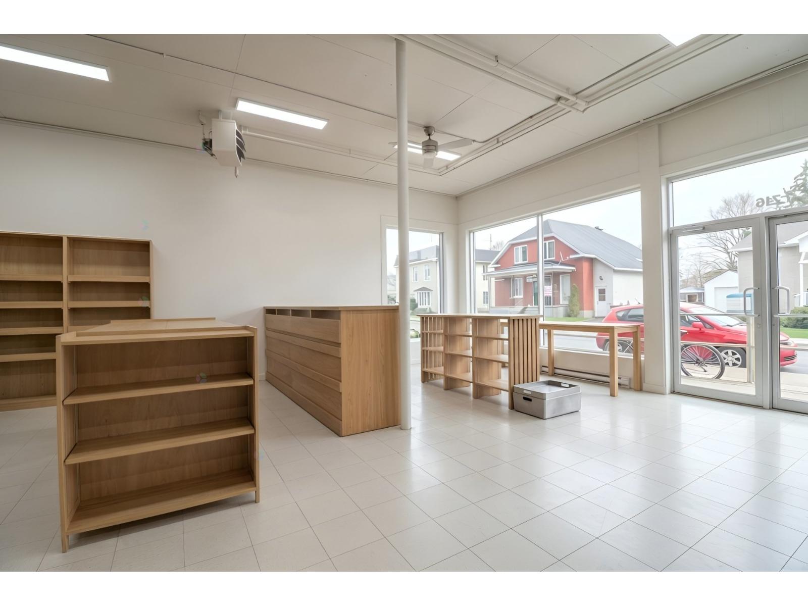 740 Rue St-Antoine Joliette Quebec Canada J6E3S5 3