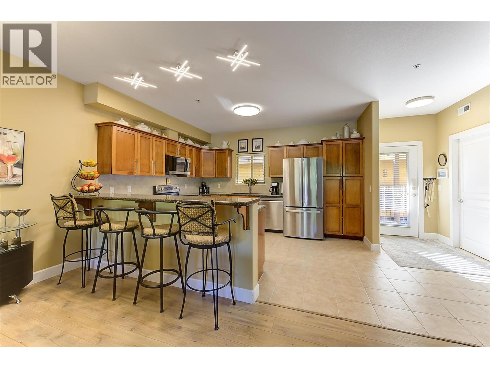 3996 Beach Avenue Unit# 236, Peachland, British Columbia  V0H 1X1 - Photo 2 - 10401573