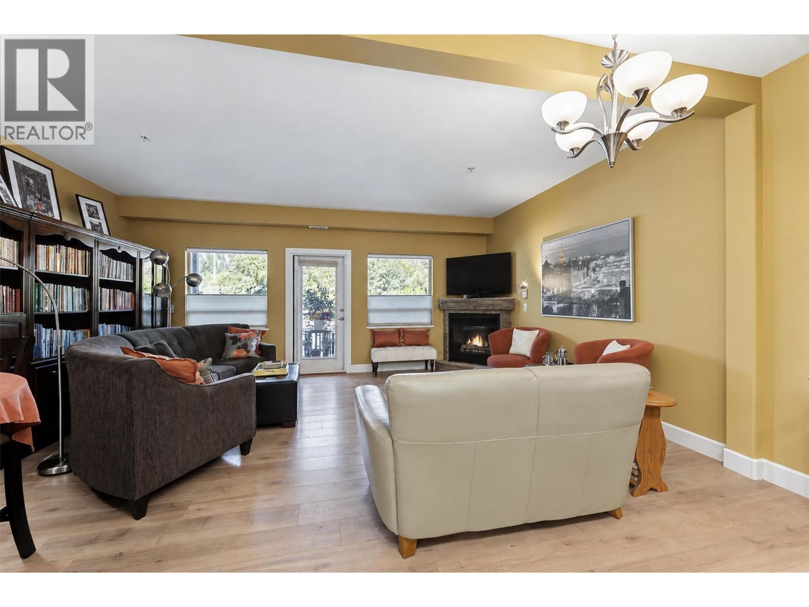 3996 Beach Avenue Unit# 236, Peachland, British Columbia  V0H 1X1 - Photo 11 - 10401573