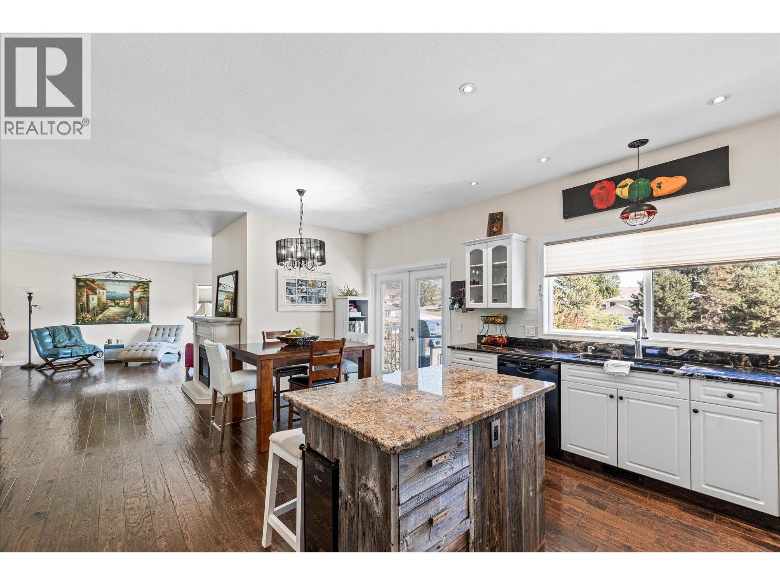 5827 Victoria Street, Peachland, British Columbia  V0H 1X4 - Photo 13 - 10401690