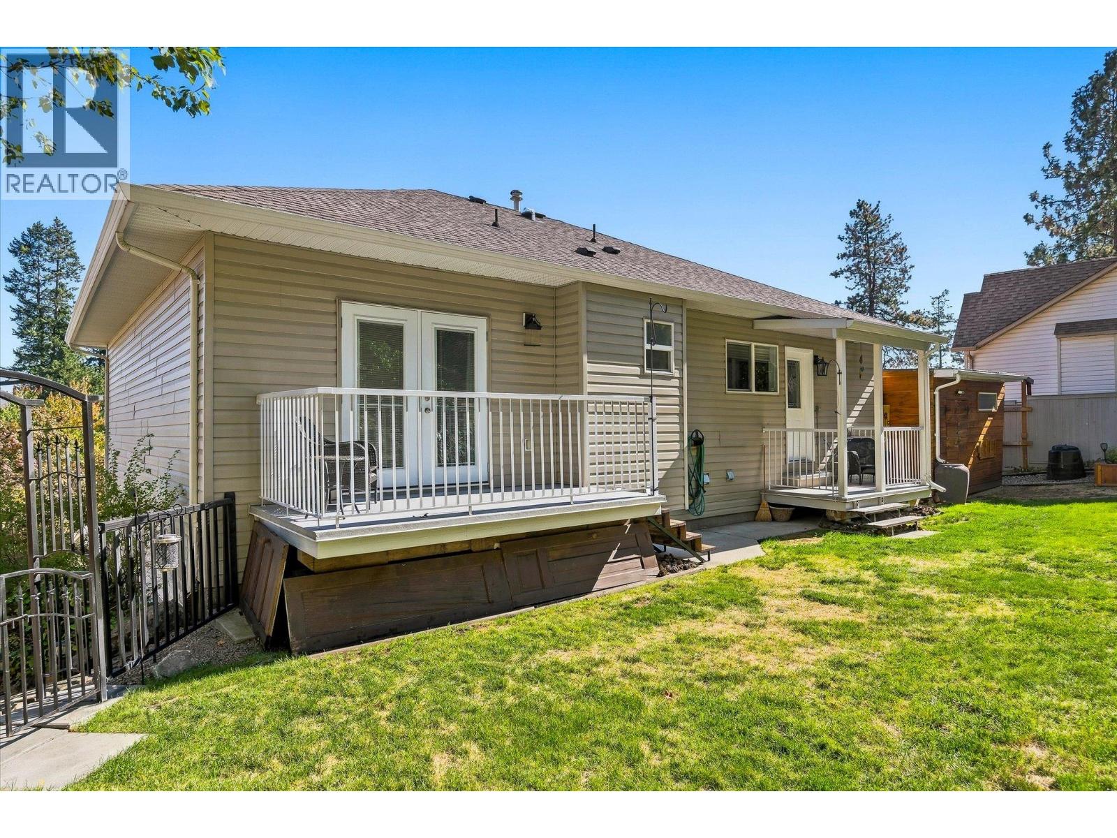 5827 Victoria Street, Peachland, British Columbia  V0H 1X4 - Photo 44 - 10401690
