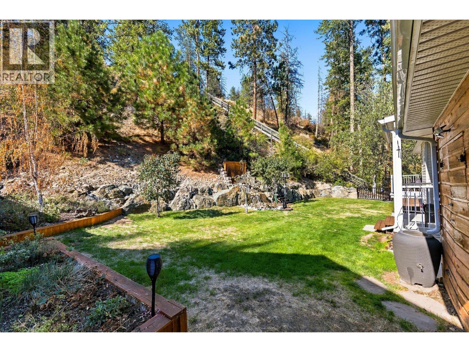 5827 Victoria Street, Peachland, British Columbia  V0H 1X4 - Photo 48 - 10401690