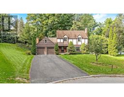 12 MULLEN PLACE, Halton Hills, Ontario