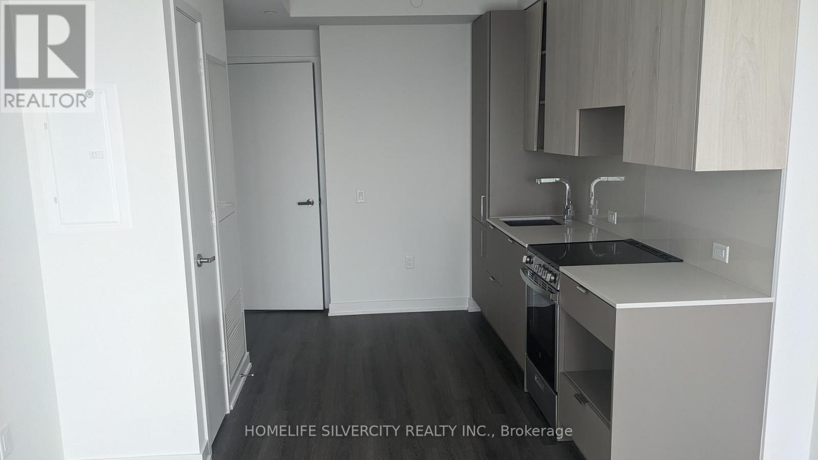#2605 - 3883 Quartz Road, Mississauga (City Centre), Ontario  L5B 0M4 - Photo 1 - W13823690