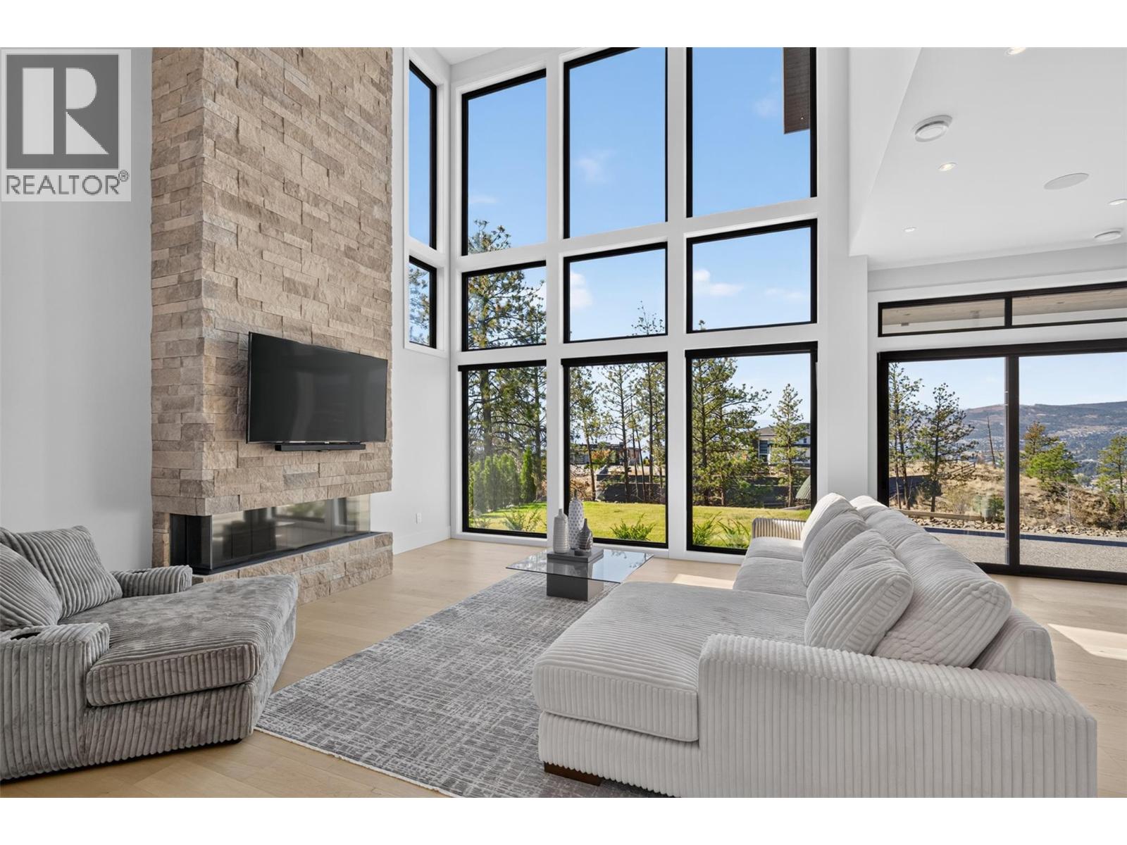 1561 Cabernet Court, West Kelowna, British Columbia  V4T 3B5 - Photo 8 - 10377479