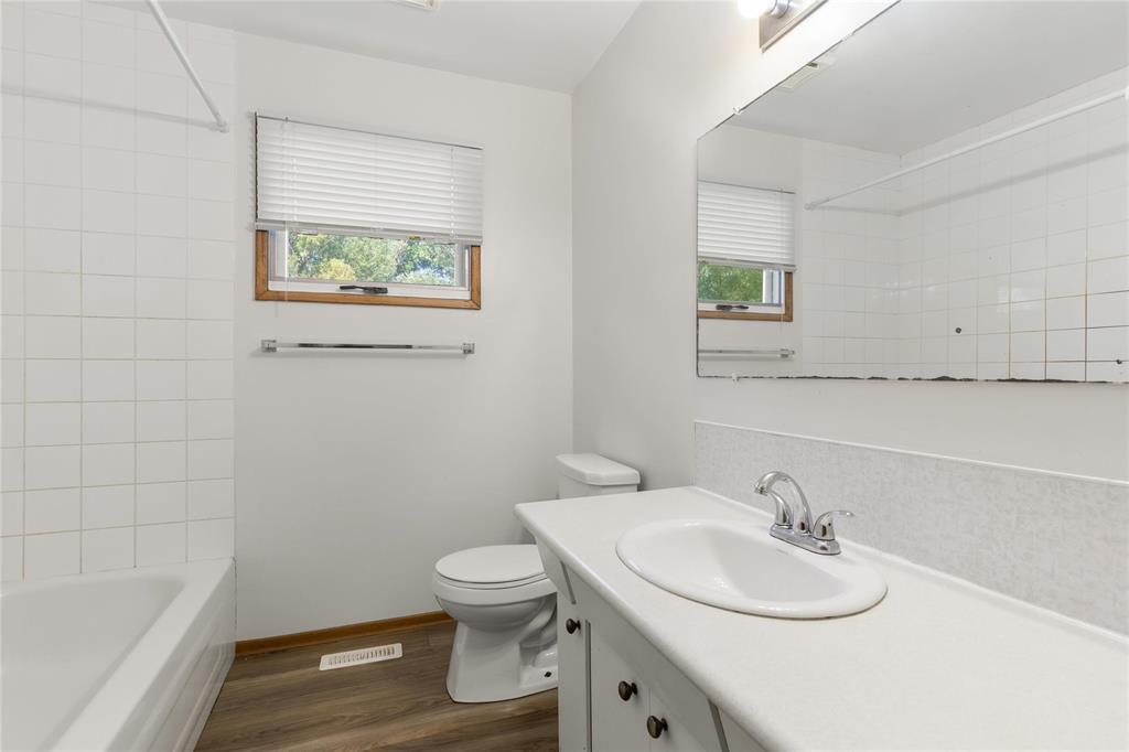 39 First Avenue N, Blumenort, Manitoba  R0A 0C1 - Photo 10 - 202623458