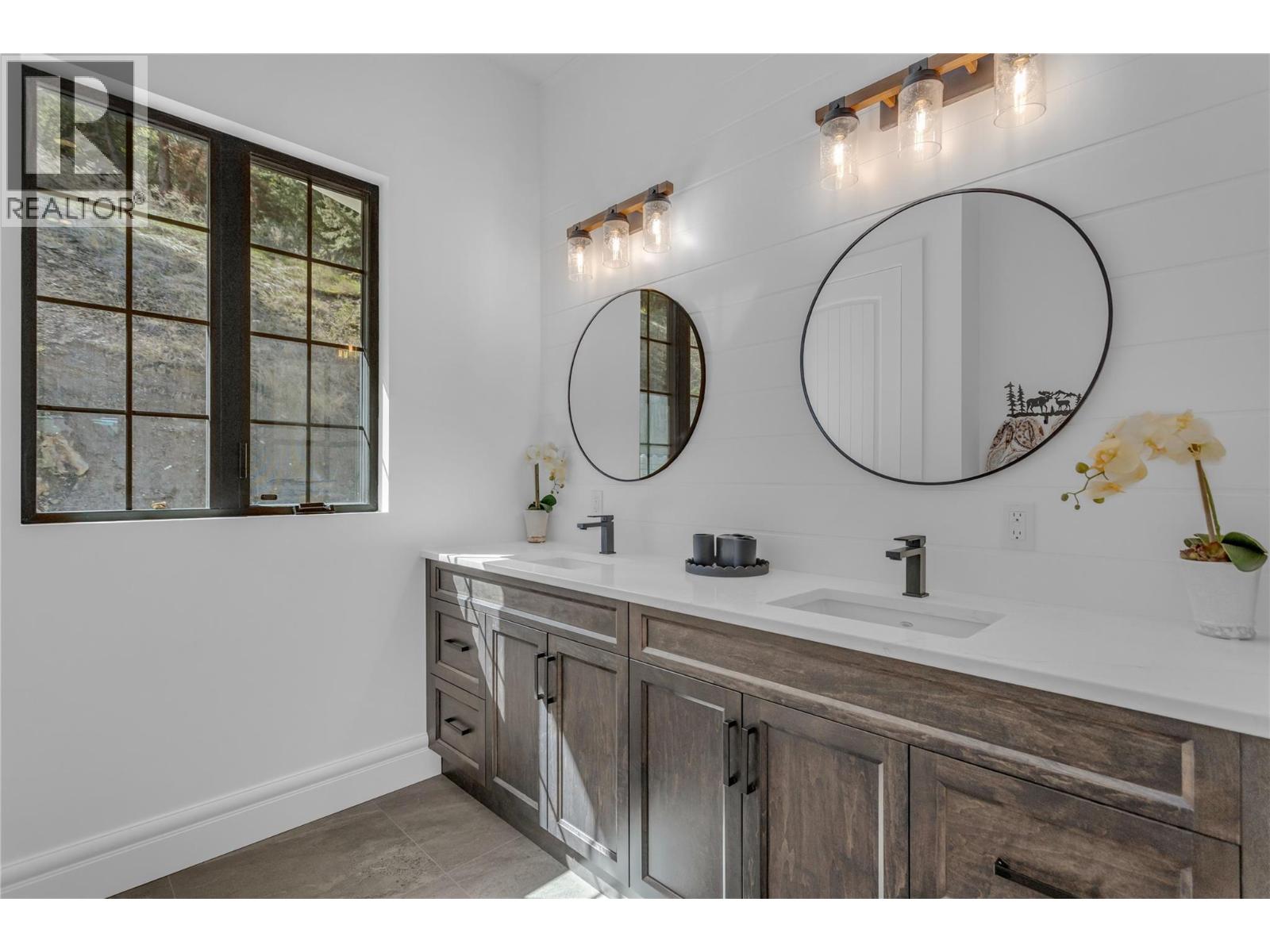 164 Sunset Boulevard, Vernon, British Columbia  V1H 1T7 - Photo 44 - 10384204