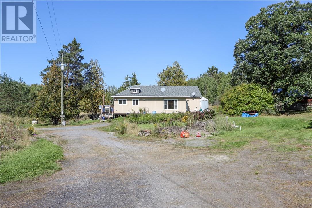 1123 Regional Road 10, Whitefish, Ontario  P0M 3E0 - Photo 2 - 2130547