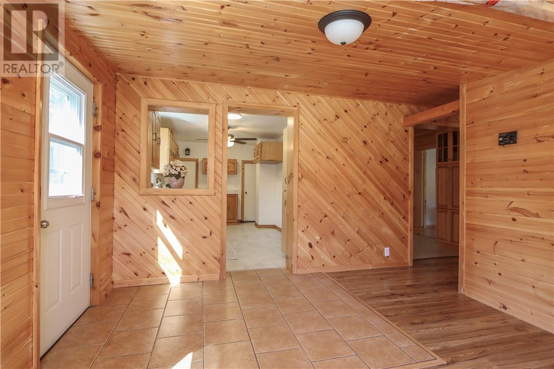 1123 Regional Road 10, Whitefish, Ontario  P0M 3E0 - Photo 4 - 2130547