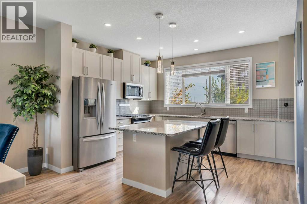 147 Copperstone Park SE, Calgary, Alberta  T2Z 5E3 - Photo 3 - A2347394