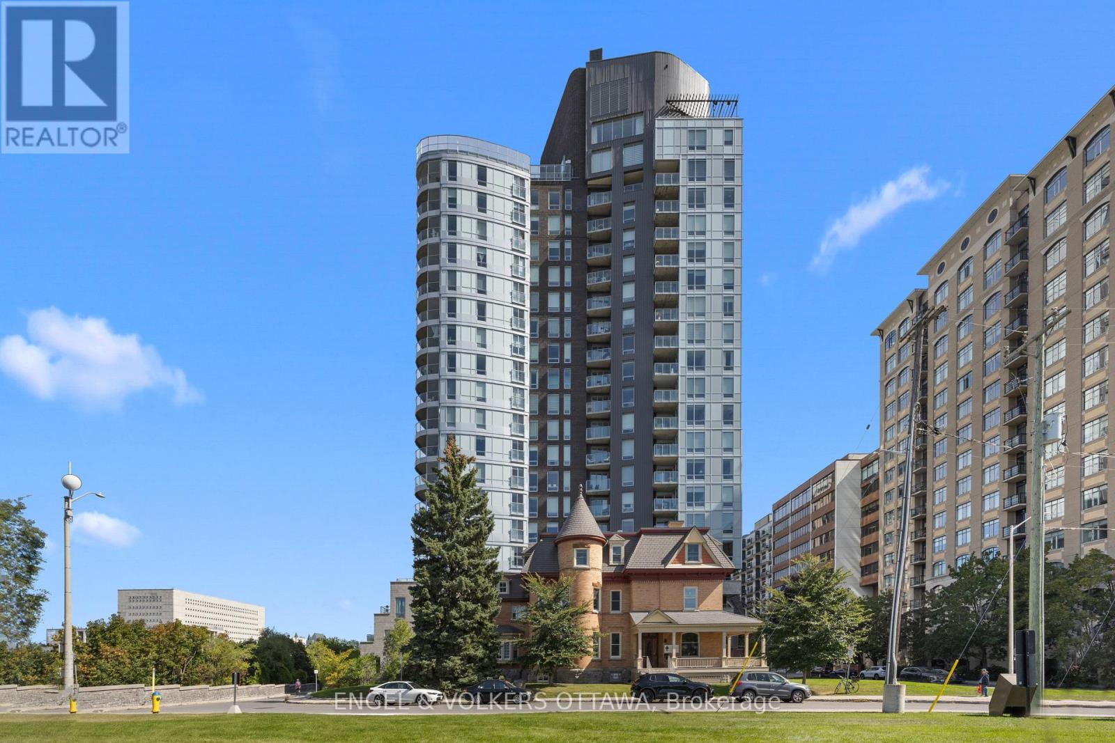 701 - 428 SPARKS STREET, Ottawa, Ontario