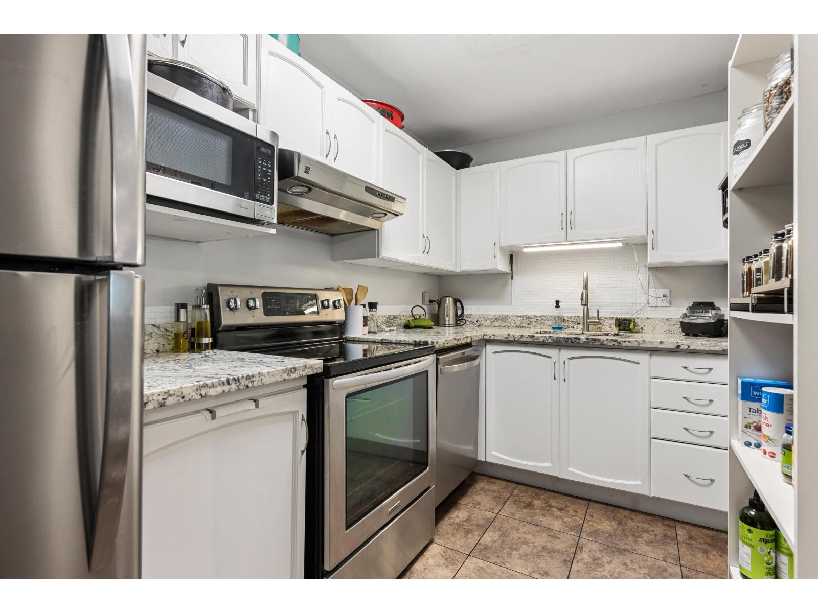 409 2962 Trethewey Street, Abbotsford, British Columbia  V2T 4M3 - Photo 14 - R3167883