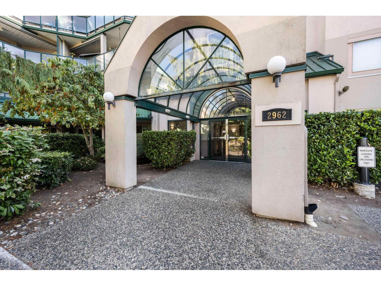 409 2962 Trethewey Street, Abbotsford, British Columbia  V2T 4M3 - Photo 4 - R3167883