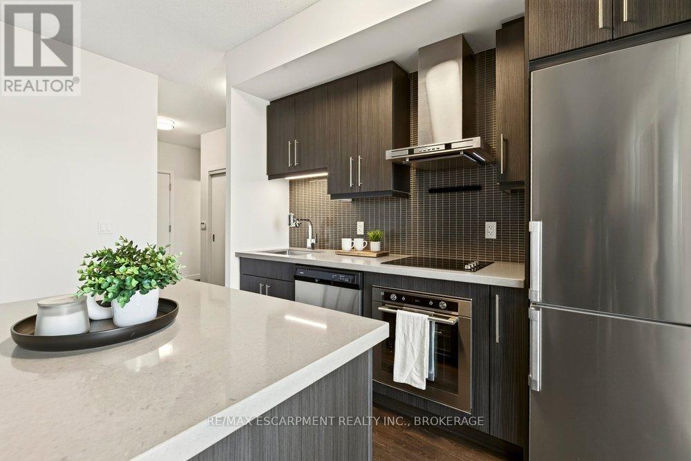 702 - 2087 Fairview Street, Burlington (Freeman), Ontario  L7R 0E5 - Photo 11 - W13824076