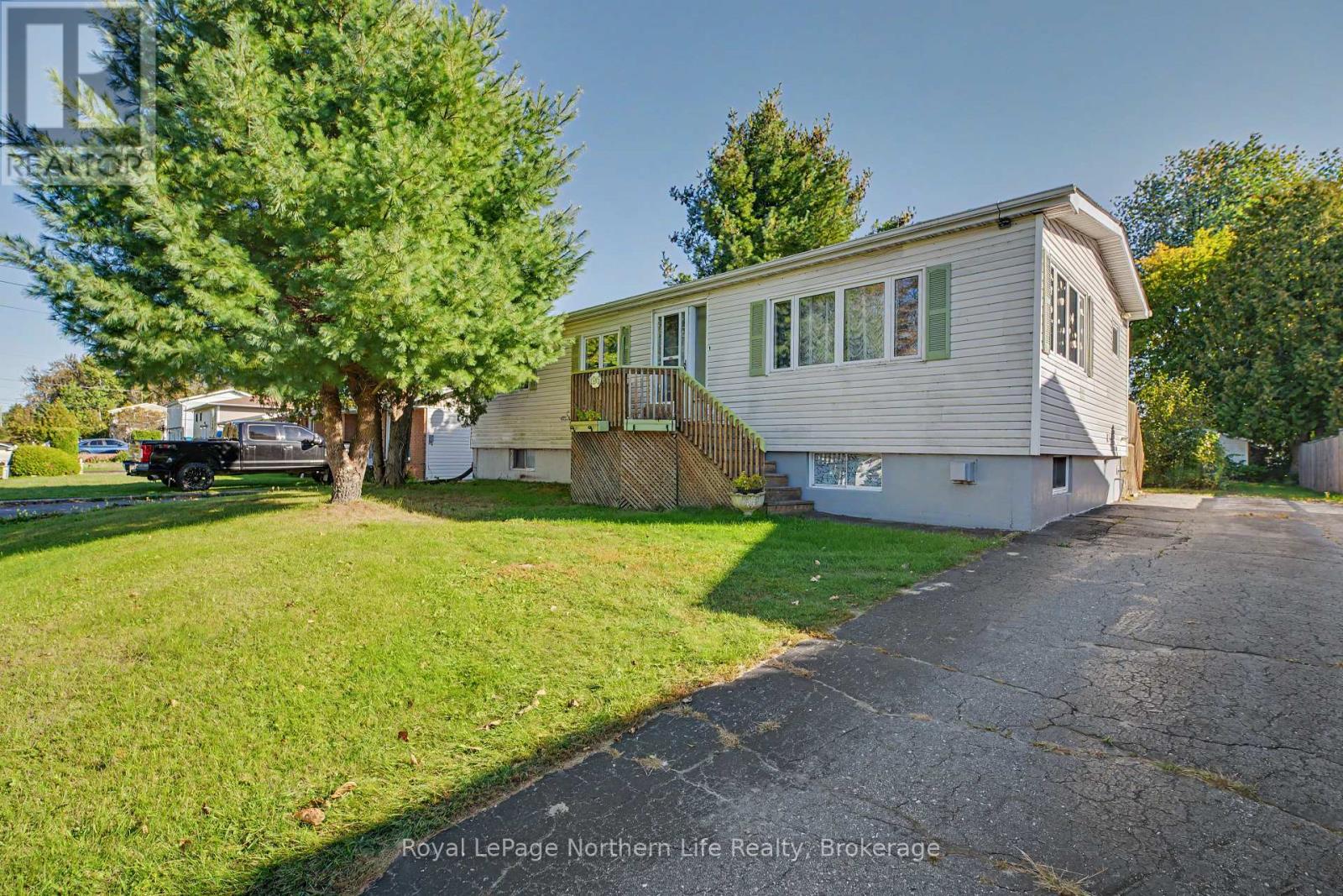 196 Railway Street, West Nipissing, Ontario  P2B 3B2 - Photo 1 - X13823784