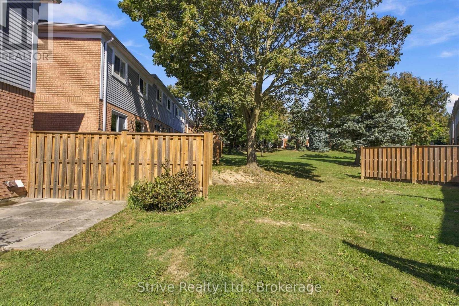 174 - 10 Bassett Boulevard E, Whitby, Ontario  L1N 9C7 - Photo 37 - E13823800