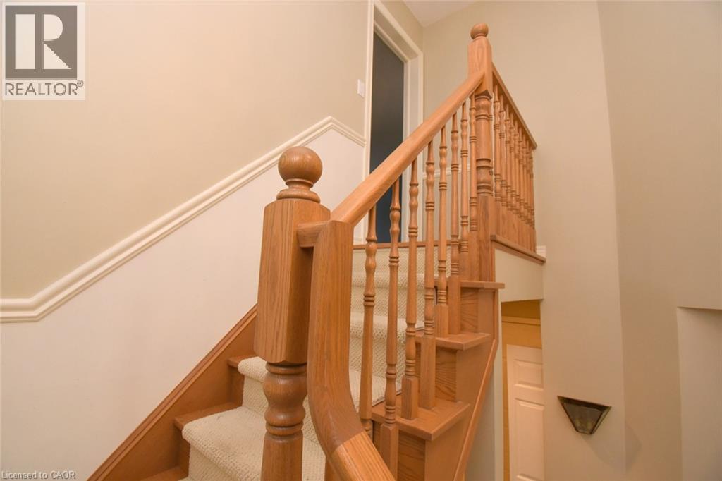 715 Bateman Court, Burlington, Ontario  L7T 4K5 - Photo 25 - 40866056