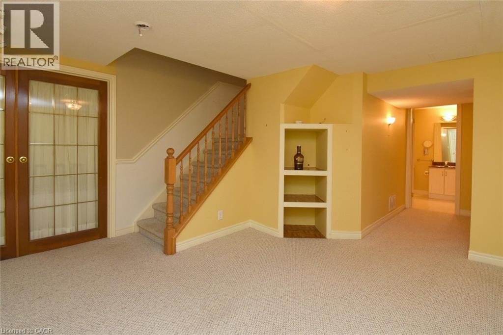 715 Bateman Court, Burlington, Ontario  L7T 4K5 - Photo 41 - 40866056