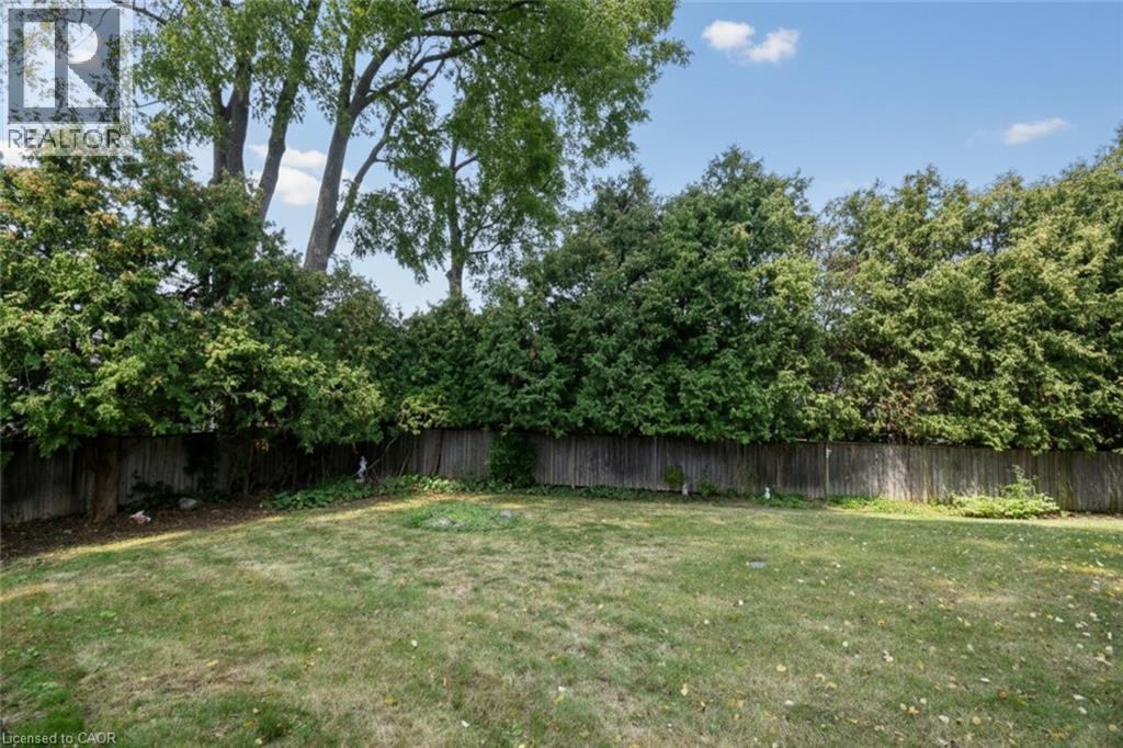 715 Bateman Court, Burlington, Ontario  L7T 4K5 - Photo 47 - 40866056