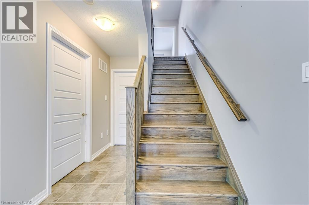 212 Ellen Davidson Drive, Oakville, Ontario  L6M 0V1 - Photo 9 - 40865988