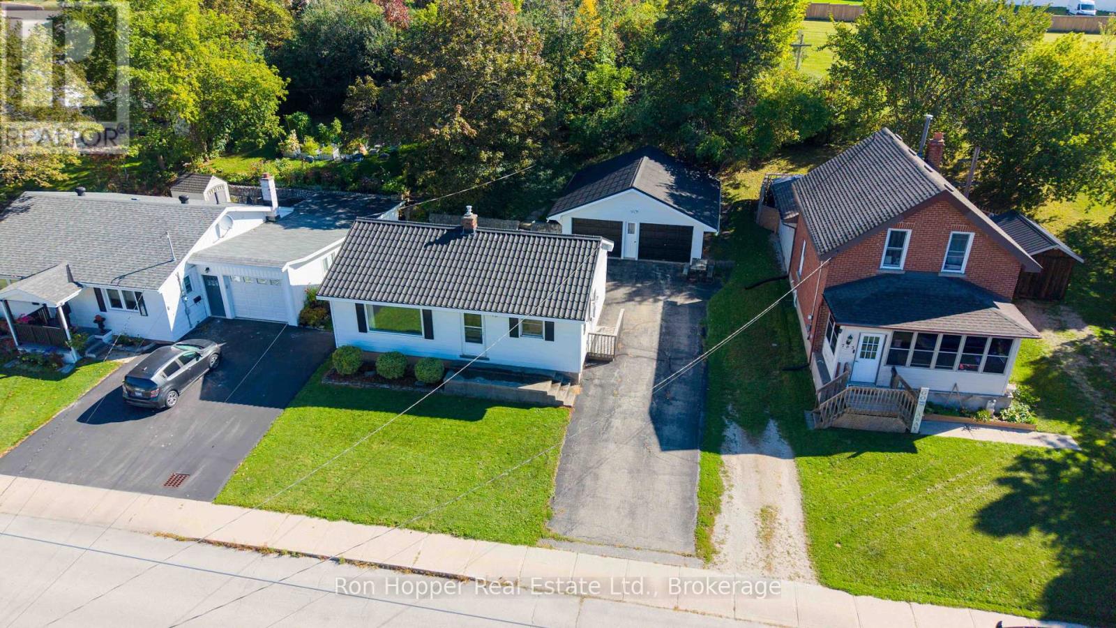 775 8th Avenue E, Owen Sound, Ontario  N4K 3A5 - Photo 2 - X13823856