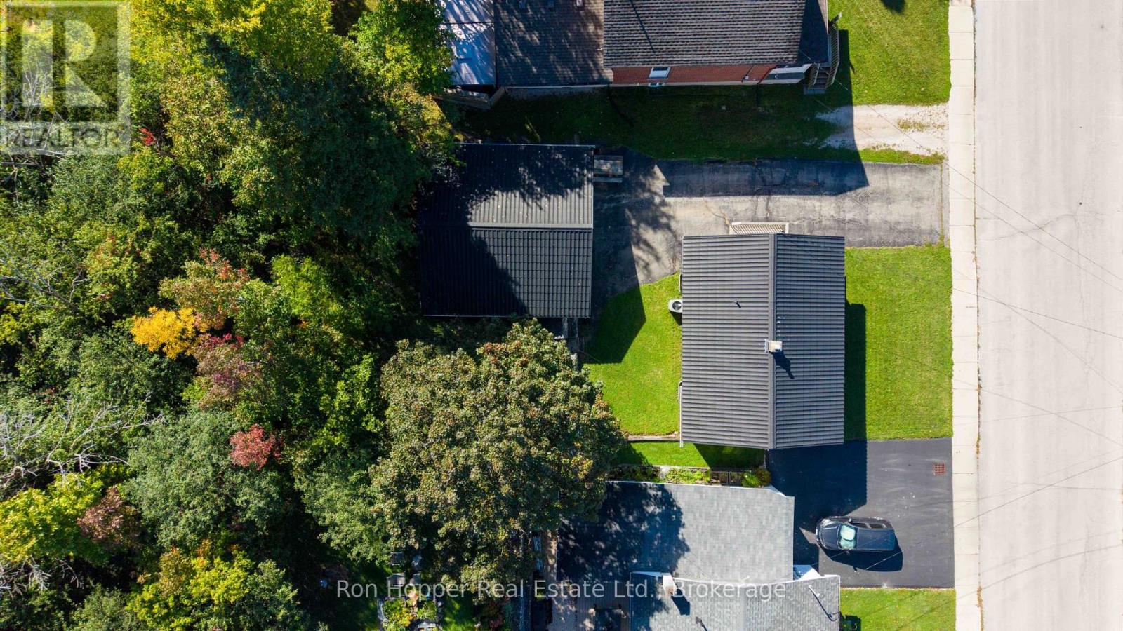 775 8th Avenue E, Owen Sound, Ontario  N4K 3A5 - Photo 3 - X13823856