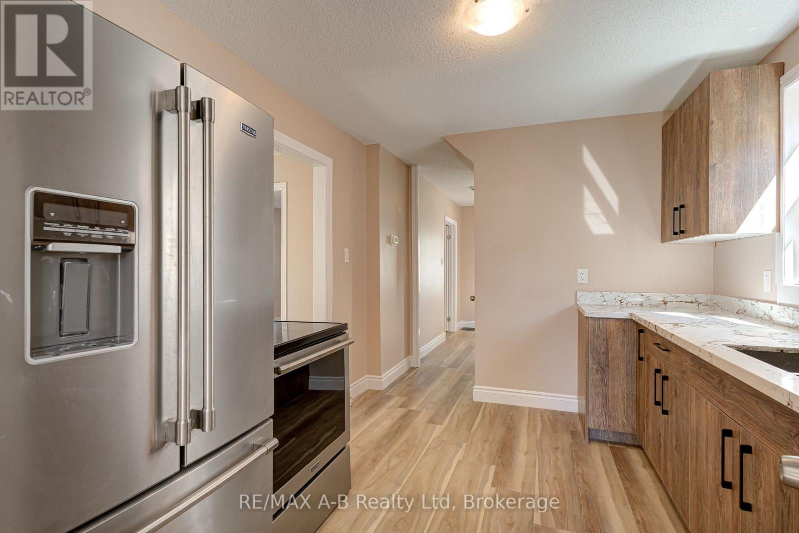 341 Ontario Street, Stratford, Ontario N5A 3H7 - Photo 14 - X13824092