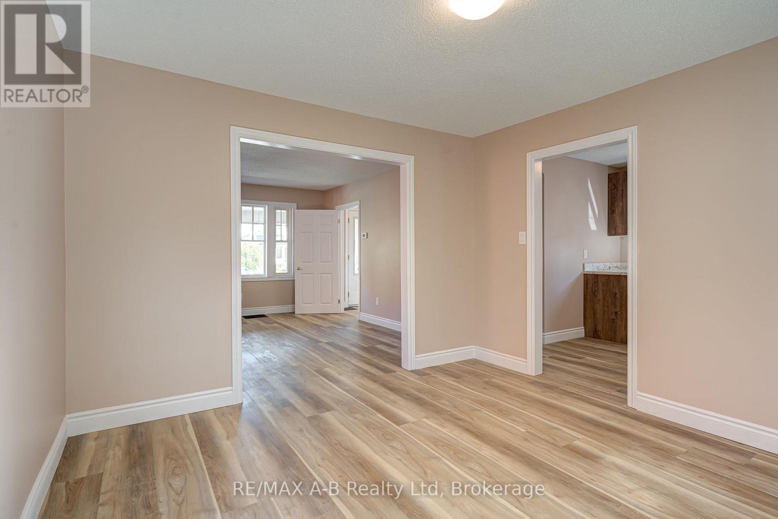 341 Ontario Street, Stratford, Ontario N5A 3H7 - Photo 16 - X13824092