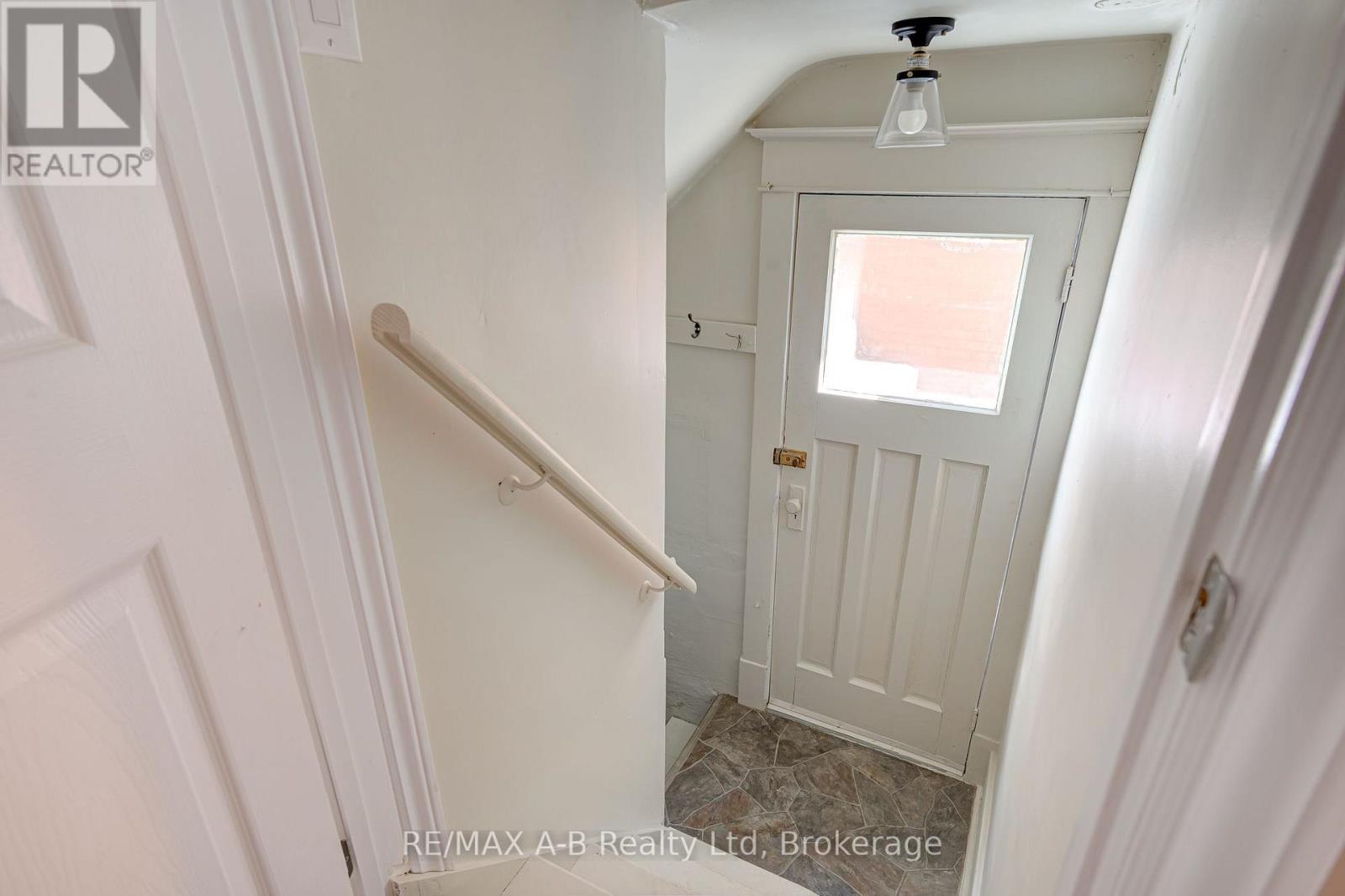 341 Ontario Street, Stratford, Ontario N5A 3H7 - Photo 33 - X13824092