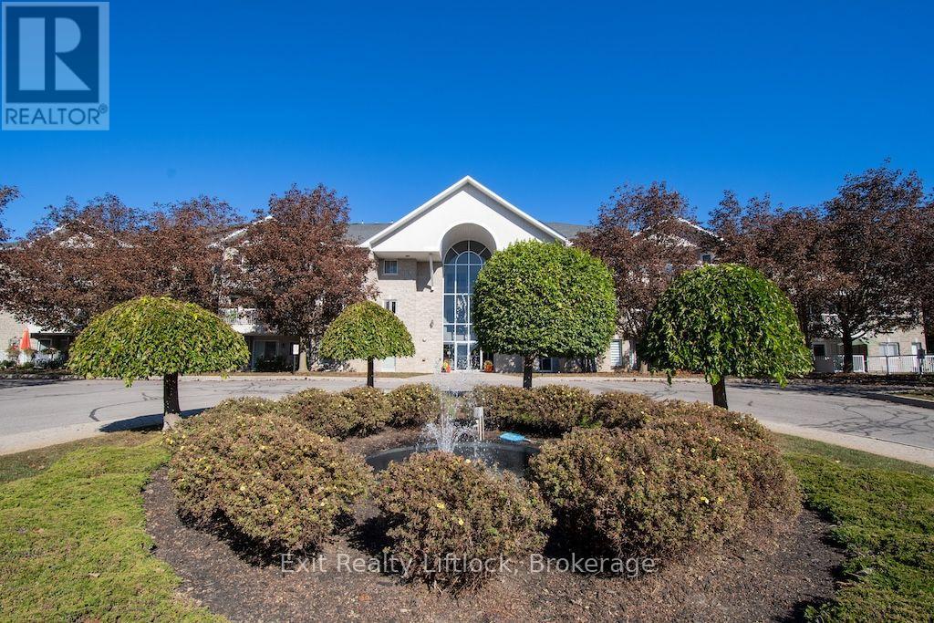 202 C - 1099 Clonsilla Avenue, Peterborough, Ontario  K9J 8L8 - Photo 1 - X13823988