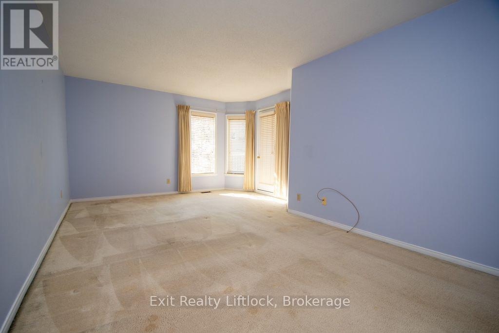 202 C - 1099 Clonsilla Avenue, Peterborough, Ontario  K9J 8L8 - Photo 12 - X13823988