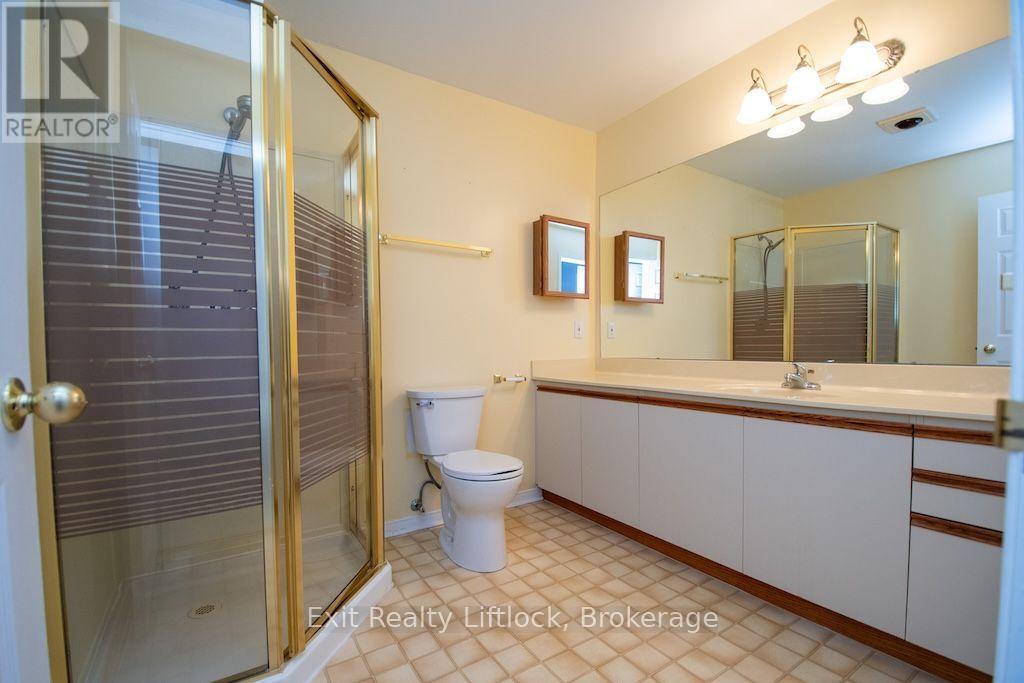 202 C - 1099 Clonsilla Avenue, Peterborough, Ontario  K9J 8L8 - Photo 14 - X13823988