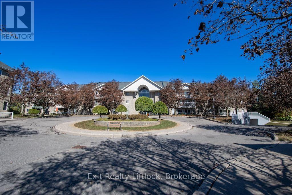 202 C - 1099 Clonsilla Avenue, Peterborough, Ontario  K9J 8L8 - Photo 2 - X13823988
