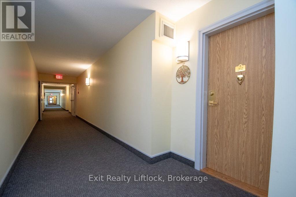 202 C - 1099 Clonsilla Avenue, Peterborough, Ontario  K9J 8L8 - Photo 4 - X13823988