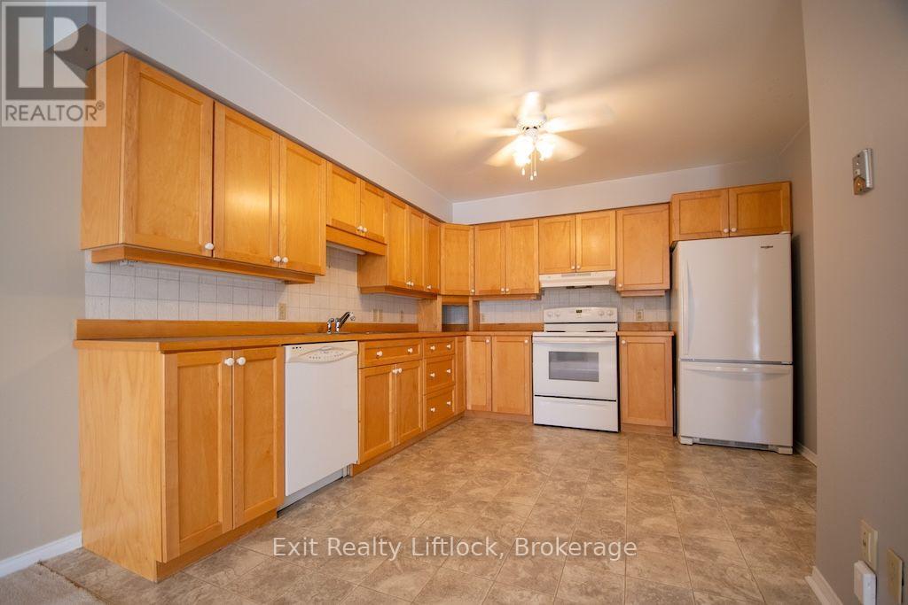 202 C - 1099 Clonsilla Avenue, Peterborough, Ontario  K9J 8L8 - Photo 9 - X13823988