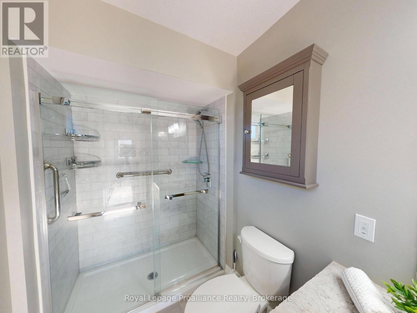 38 Mercedes Drive, Belleville (Belleville Ward), Ontario  K8N 0B7 - Photo 17 - X13824100