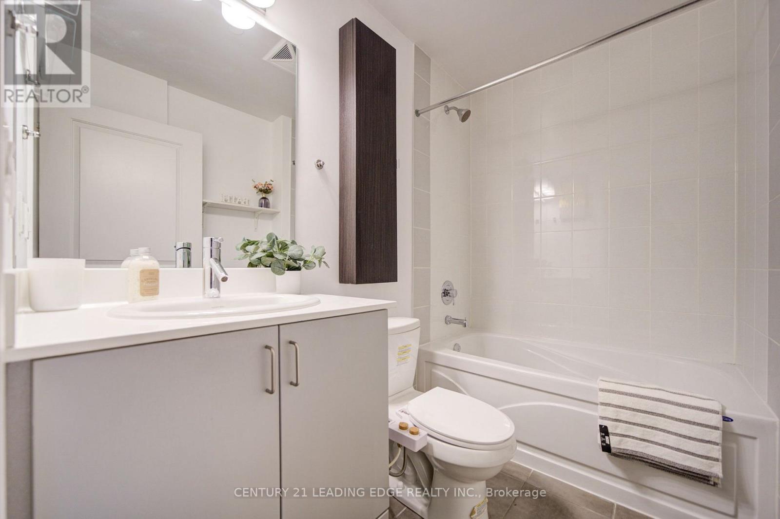 102 - 5162 Yonge Street, Toronto, Ontario  M2N 0E9 - Photo 13 - C13823824