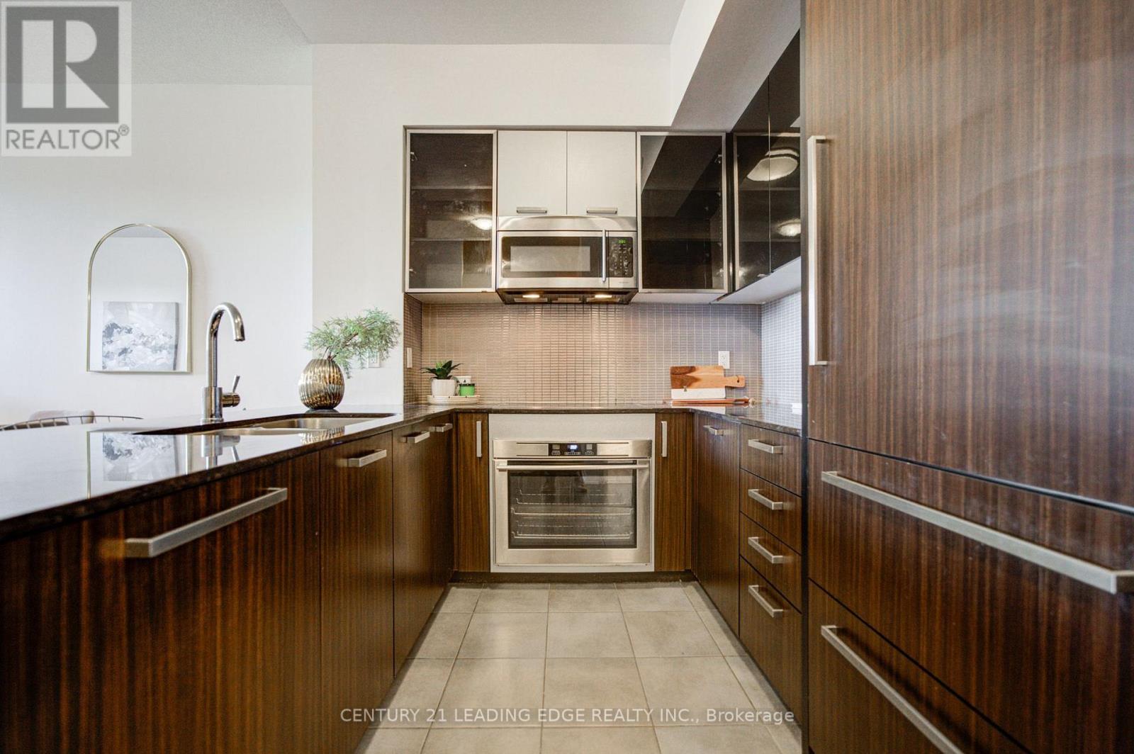 102 - 5162 Yonge Street, Toronto, Ontario  M2N 0E9 - Photo 16 - C13823824