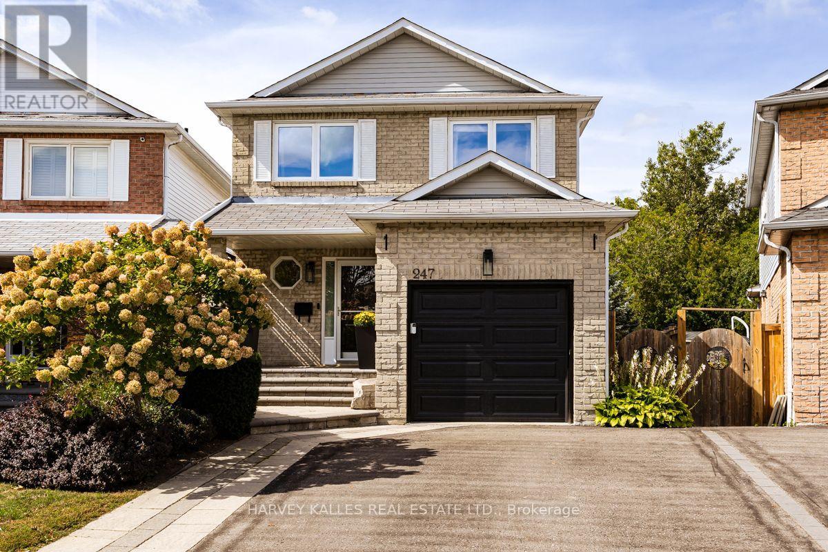 247 Overbank Drive, Oshawa, Ontario  L1J 7X1 - Photo 2 - E13823794