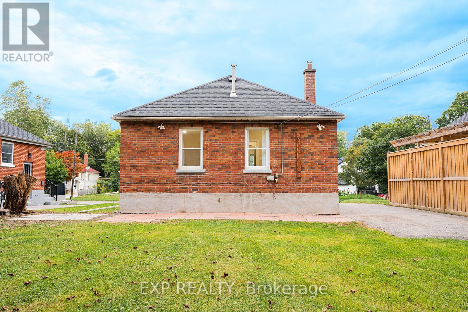 858 Grierson Street, Oshawa, Ontario  L1G 5J9 - Photo 36 - E13824010