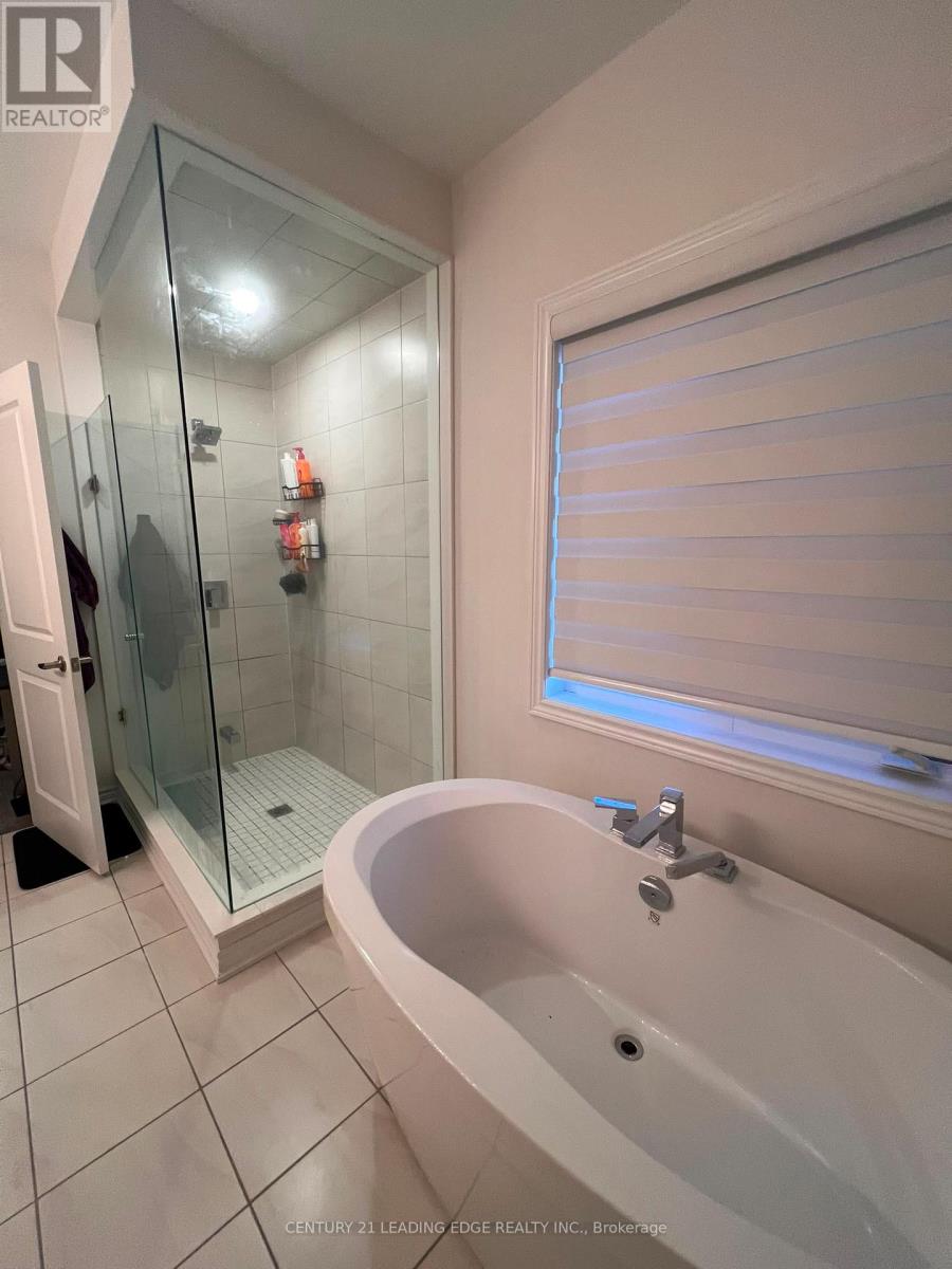 28 Vickery Street, Whitby, Ontario  L1P 0L2 - Photo 18 - E13824042