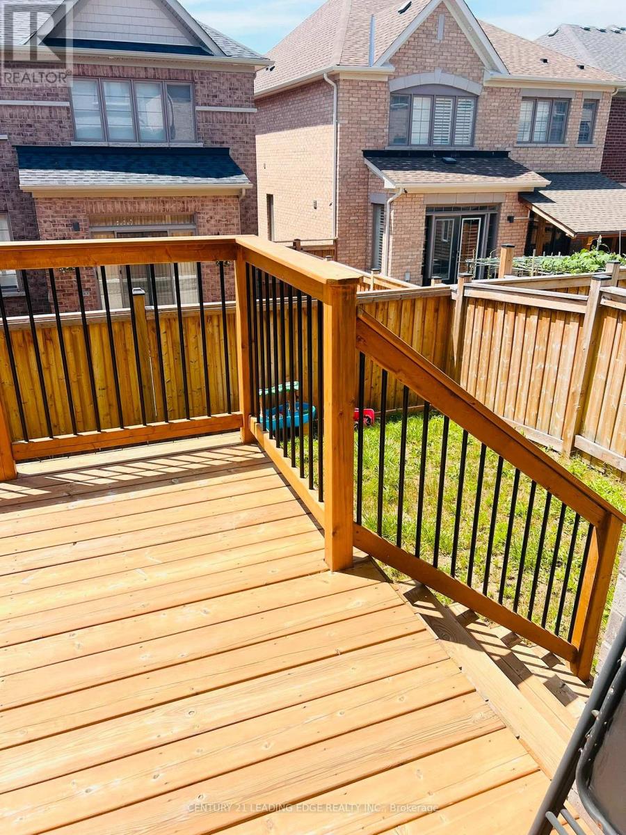 28 Vickery Street, Whitby, Ontario  L1P 0L2 - Photo 31 - E13824042